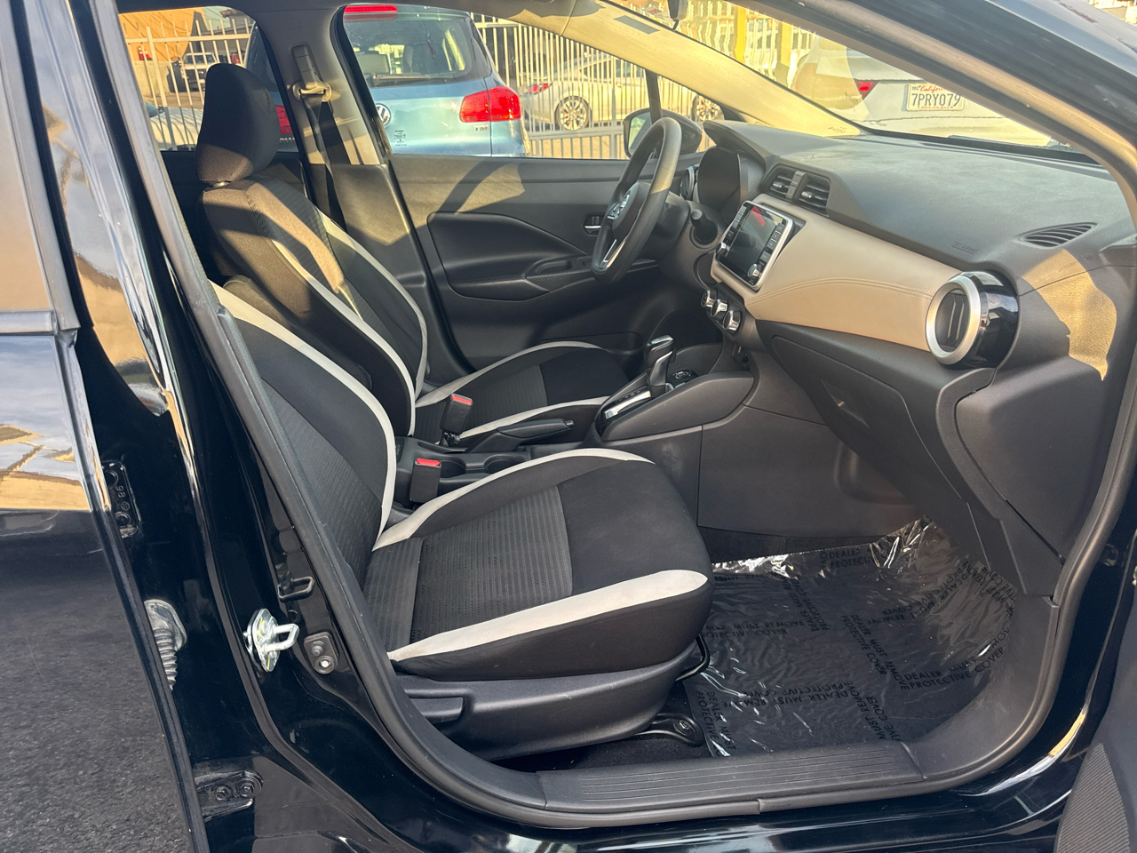 Nissan Versa SV 2020