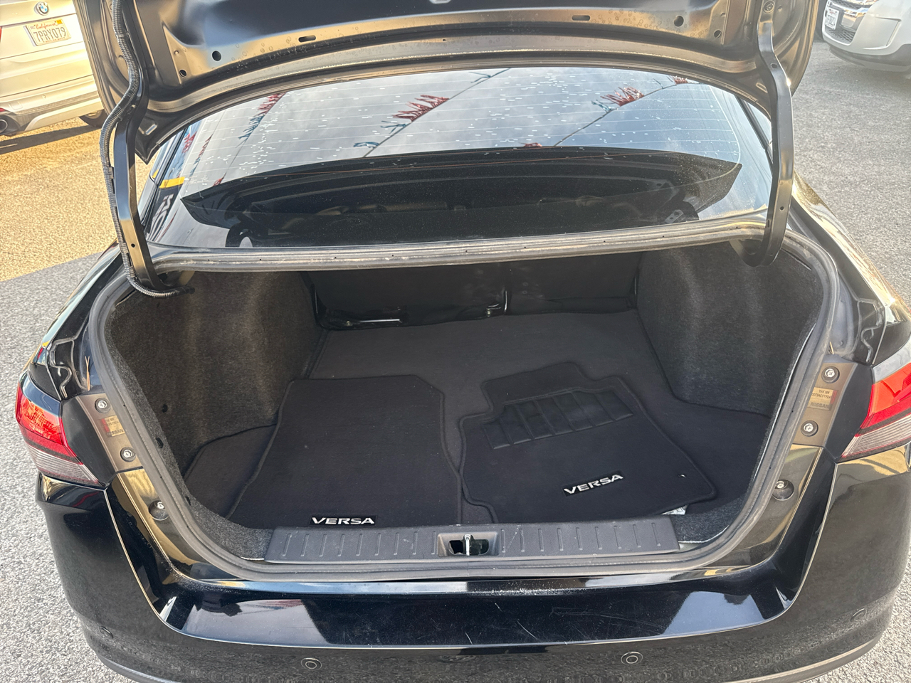 Nissan Versa SV 2020