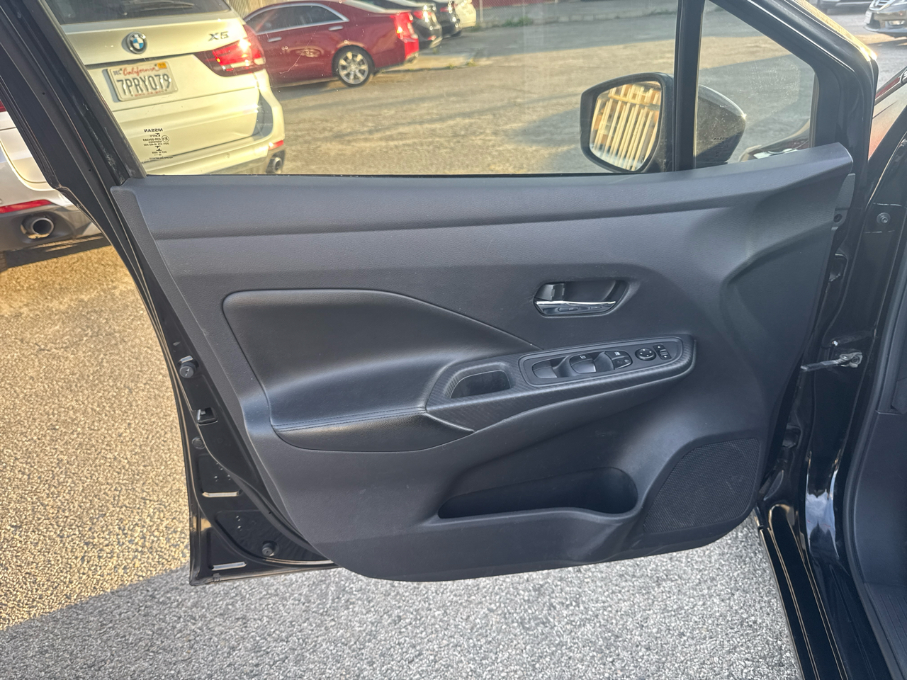 Nissan Versa SV 2020