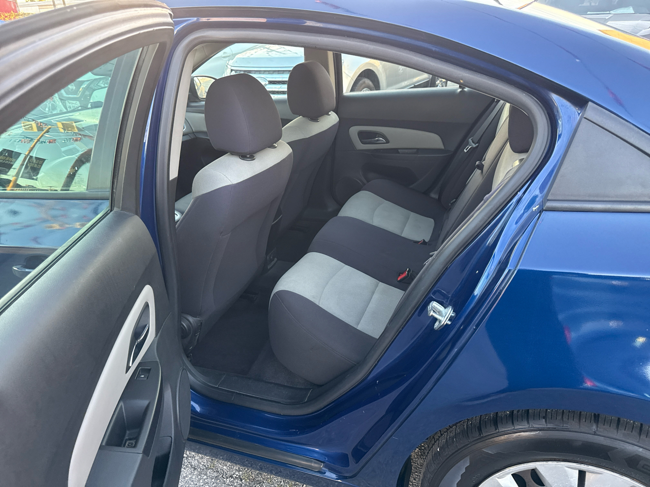 Chevrolet Cruze LS Auto 2013