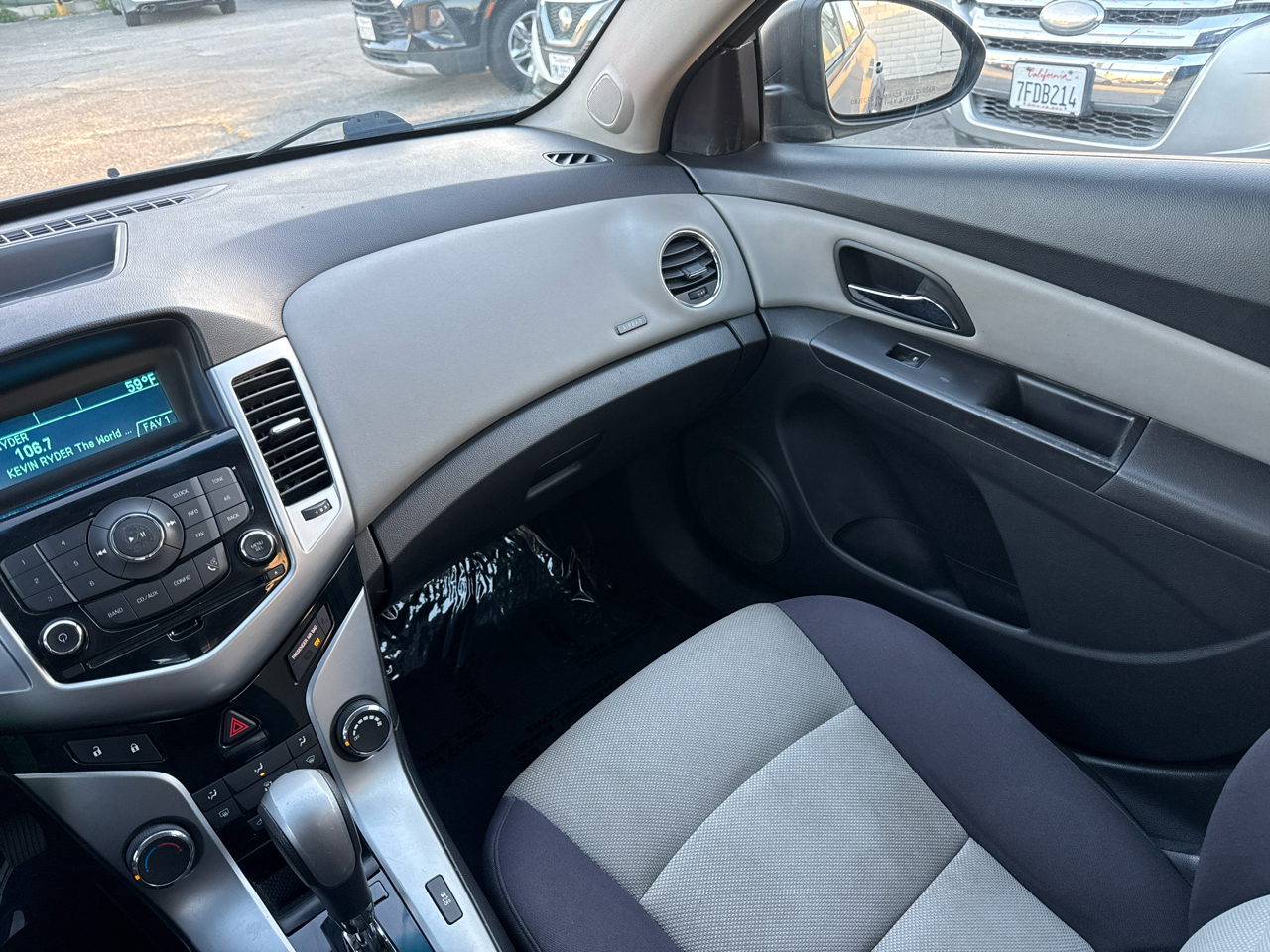 Chevrolet Cruze LS Auto 2013