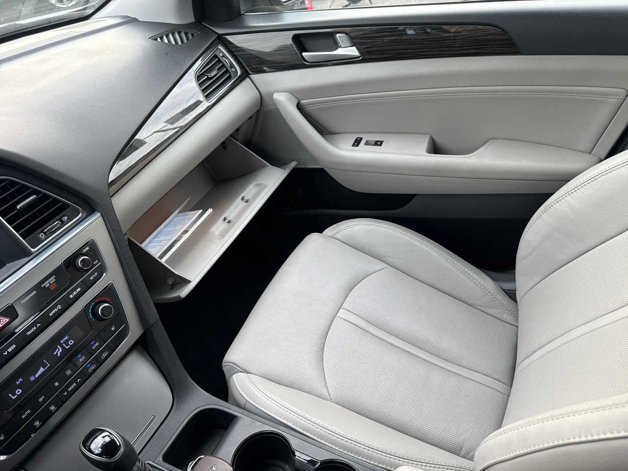 Hyundai Sonata 4dr Sdn 2.0T Auto Limited 2016