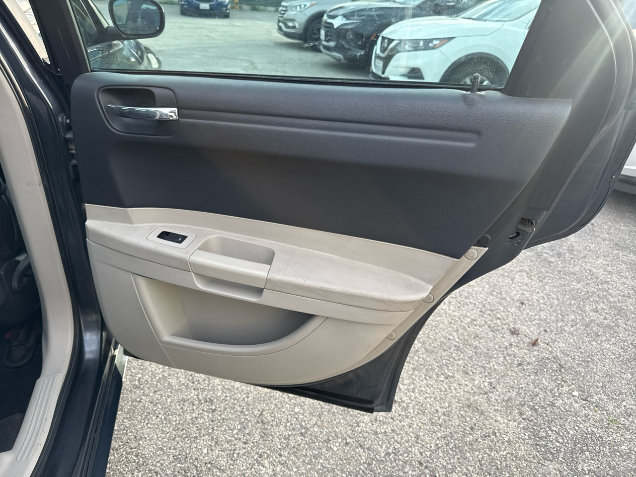 Chrysler 300 Base 2007