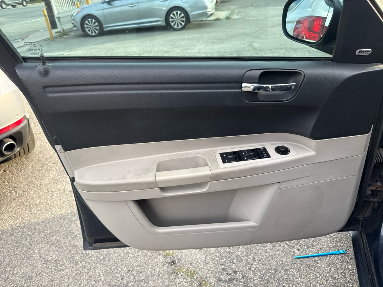 Chrysler 300 Base 2007