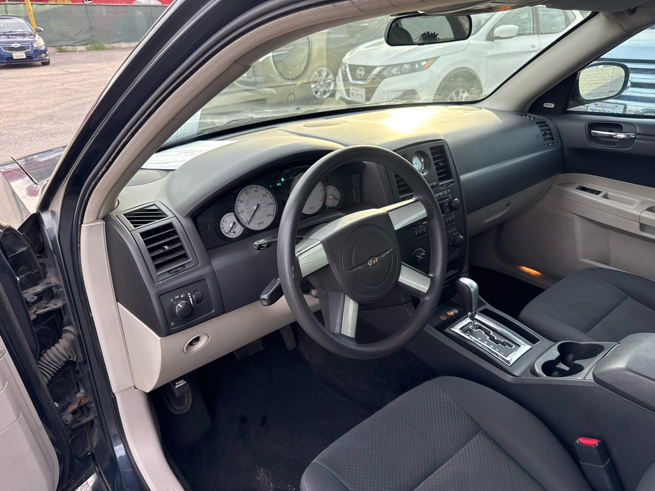 Chrysler 300 Base 2007