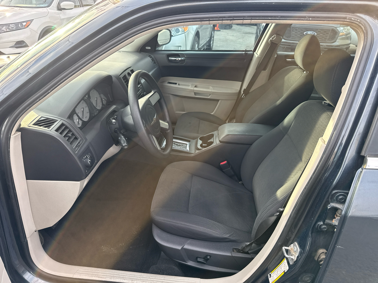 Chrysler 300 Base 2007