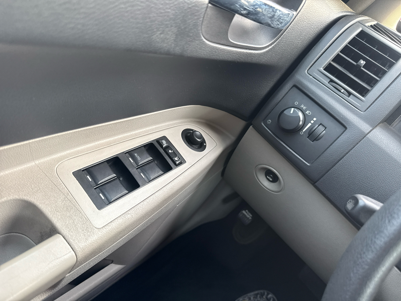 Chrysler 300 Base 2007