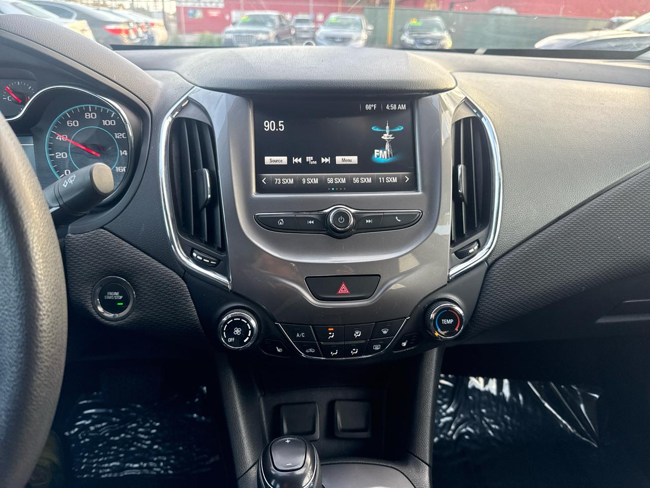 Chevrolet Cruze LT Auto 2017