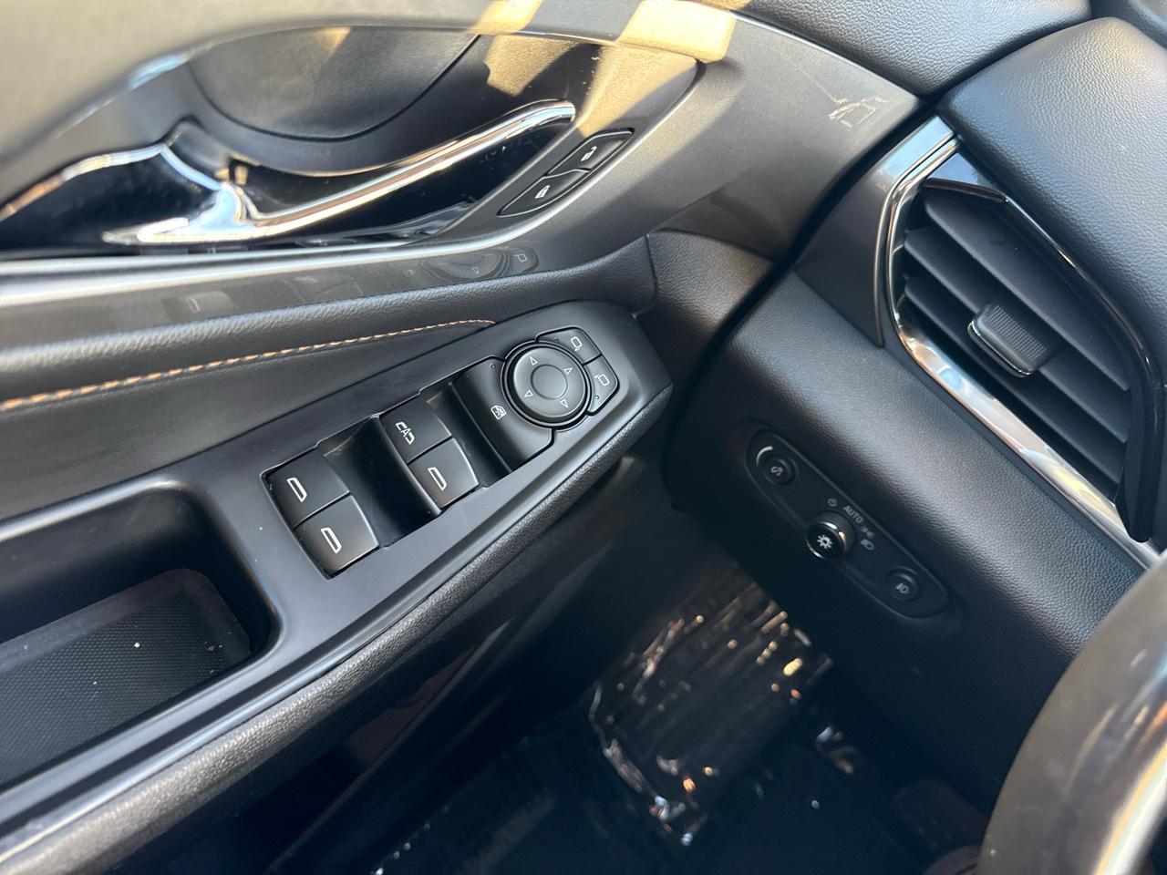 Chevrolet Traverse LT Cloth FWD 2018