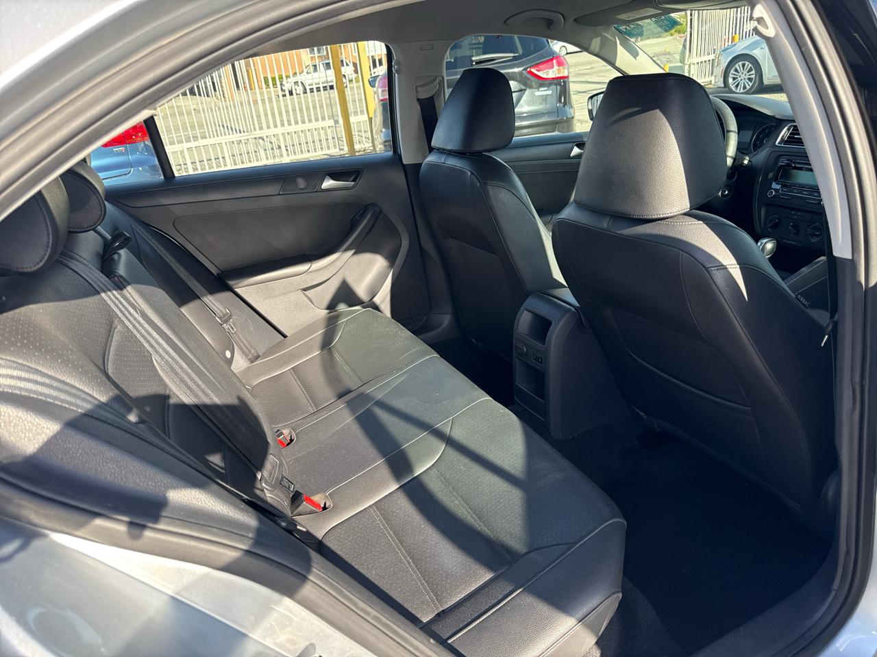 Volkswagen Jetta SE 2014