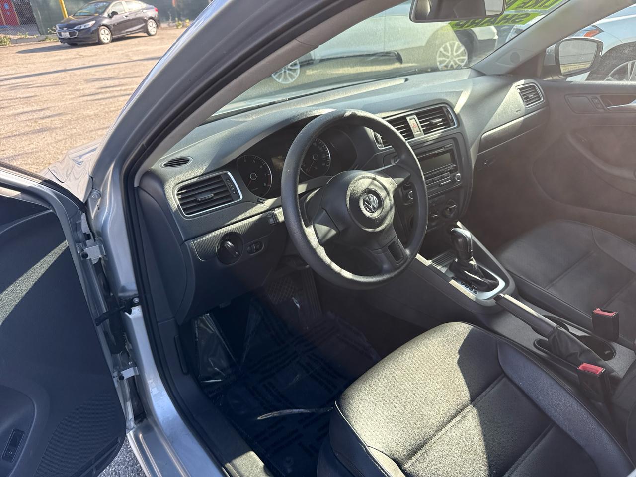 Volkswagen Jetta SE 2014