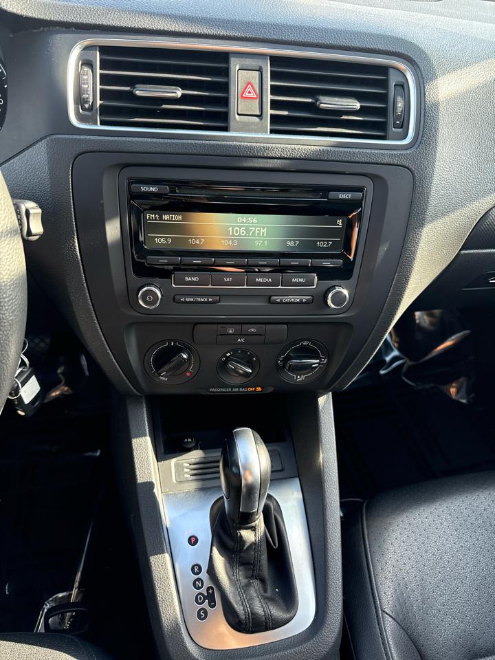 Volkswagen Jetta SE 2014