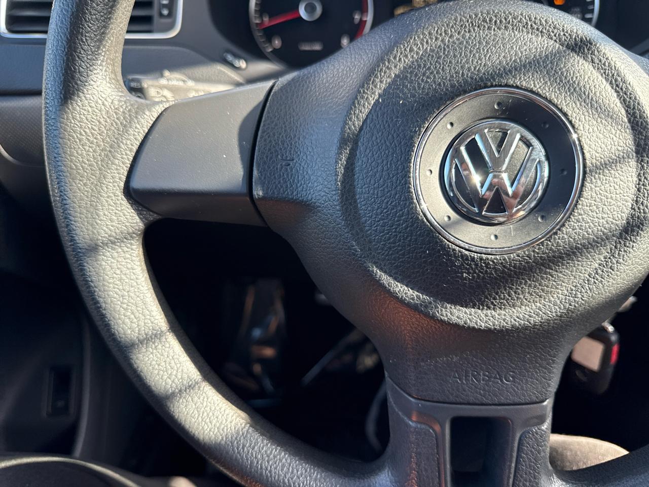 Volkswagen Jetta SE 2014