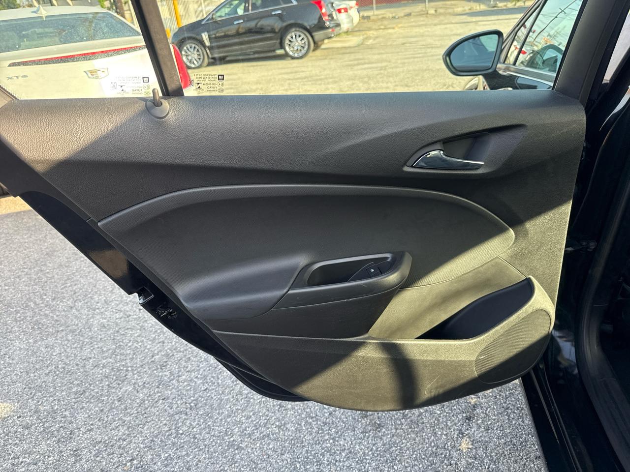 Chevrolet Cruze LS Auto 2018