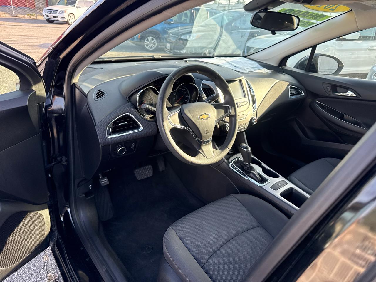 Chevrolet Cruze LS Auto 2018