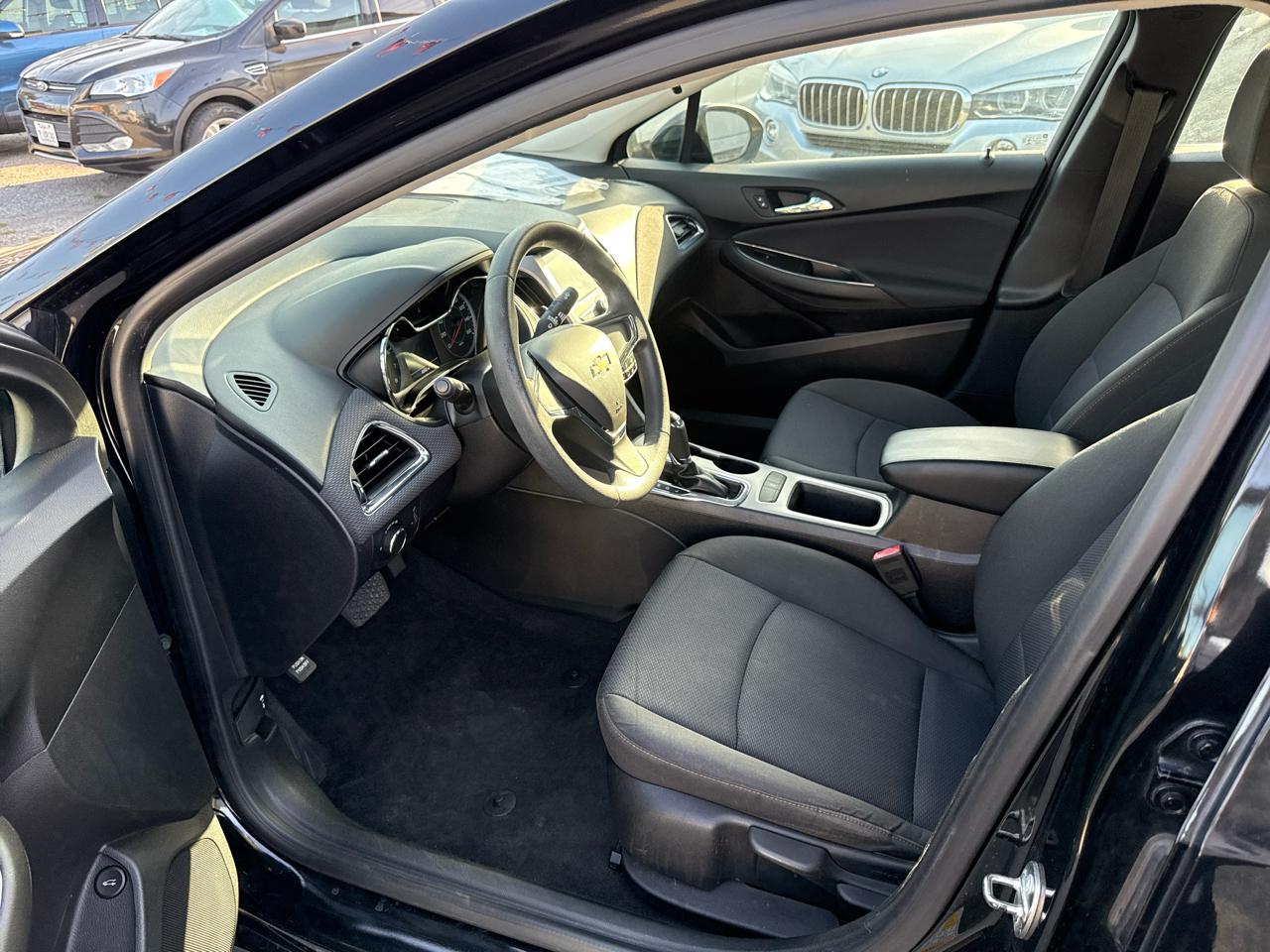 Chevrolet Cruze LS Auto 2018