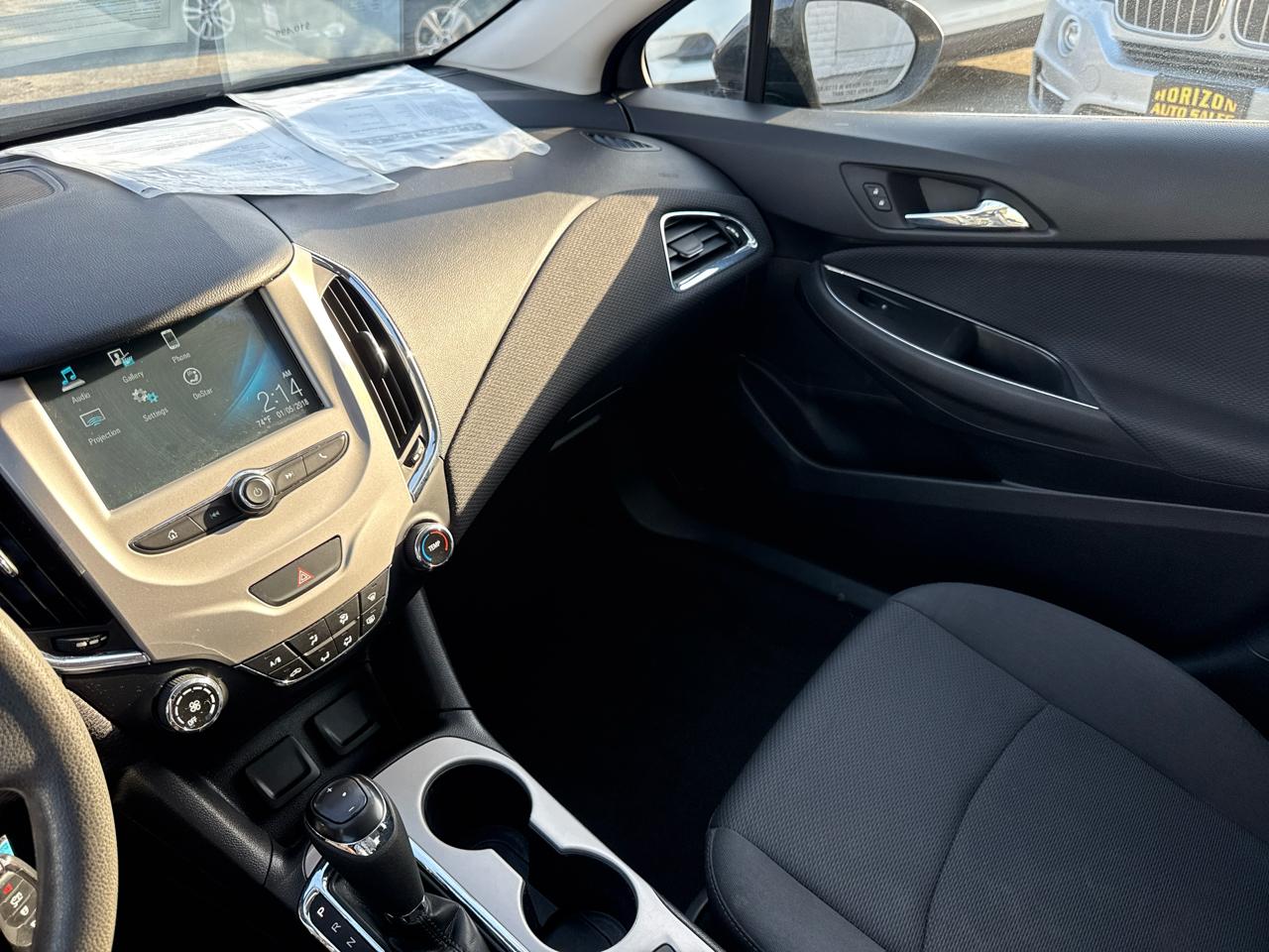 Chevrolet Cruze LS Auto 2018