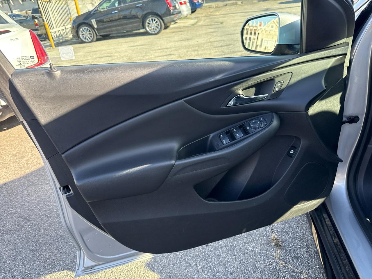 2017 Chevrolet Volt LT - Photo 20