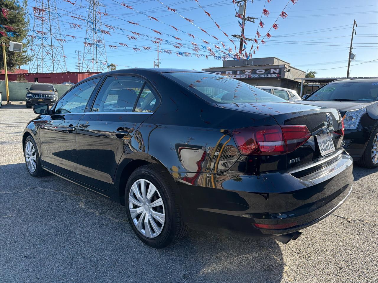 Volkswagen Jetta 1.4T S 6A 2017