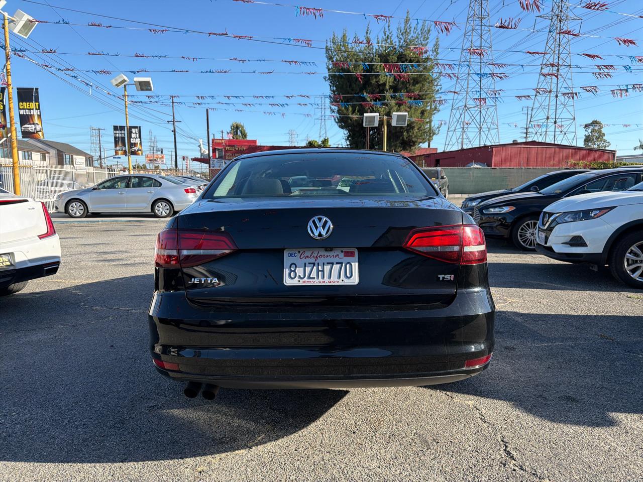 Volkswagen Jetta 1.4T S 6A 2017