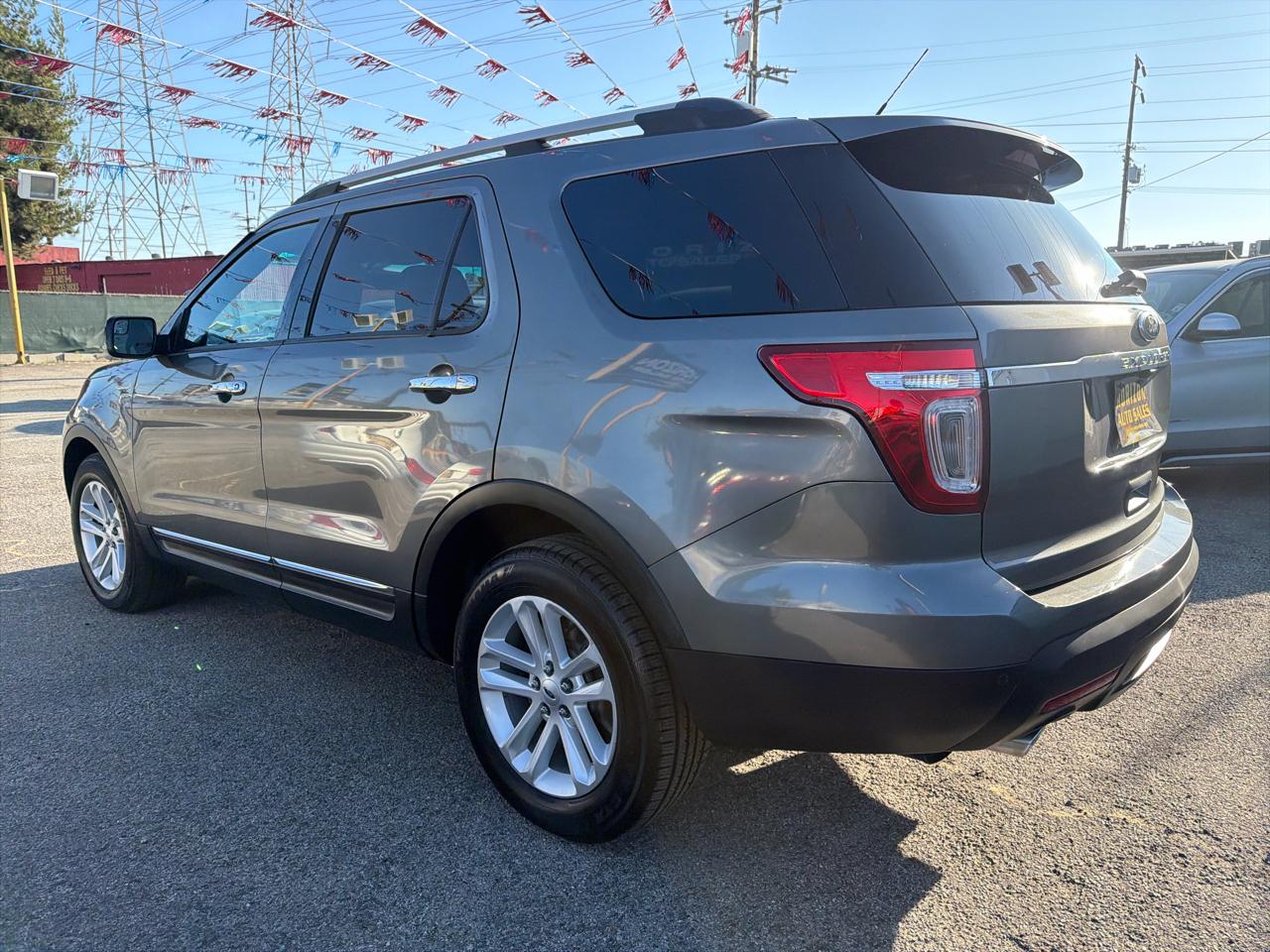 Ford Explorer 2WD 4dr V6 XLT 2014
