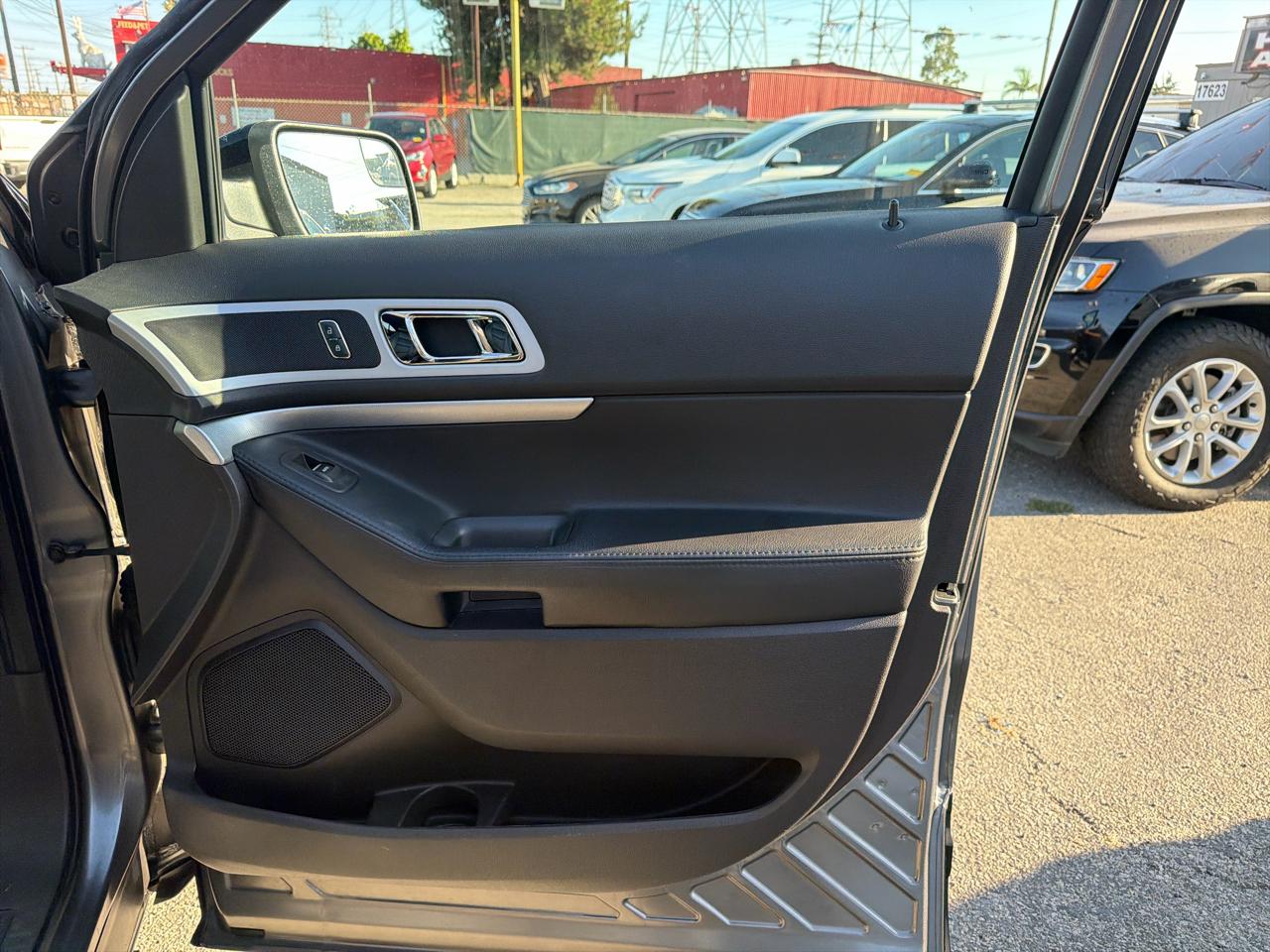 Ford Explorer 2WD 4dr V6 XLT 2014