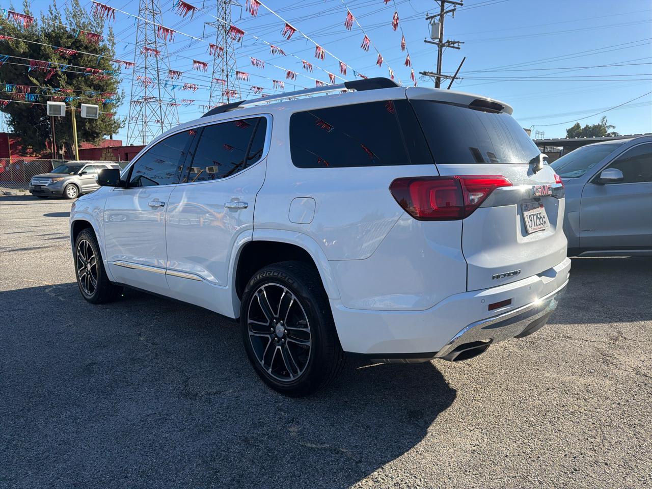 GMC Acadia Denali 2019