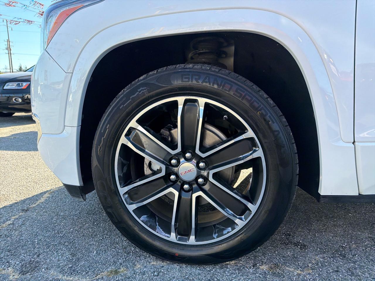 GMC Acadia Denali 2019