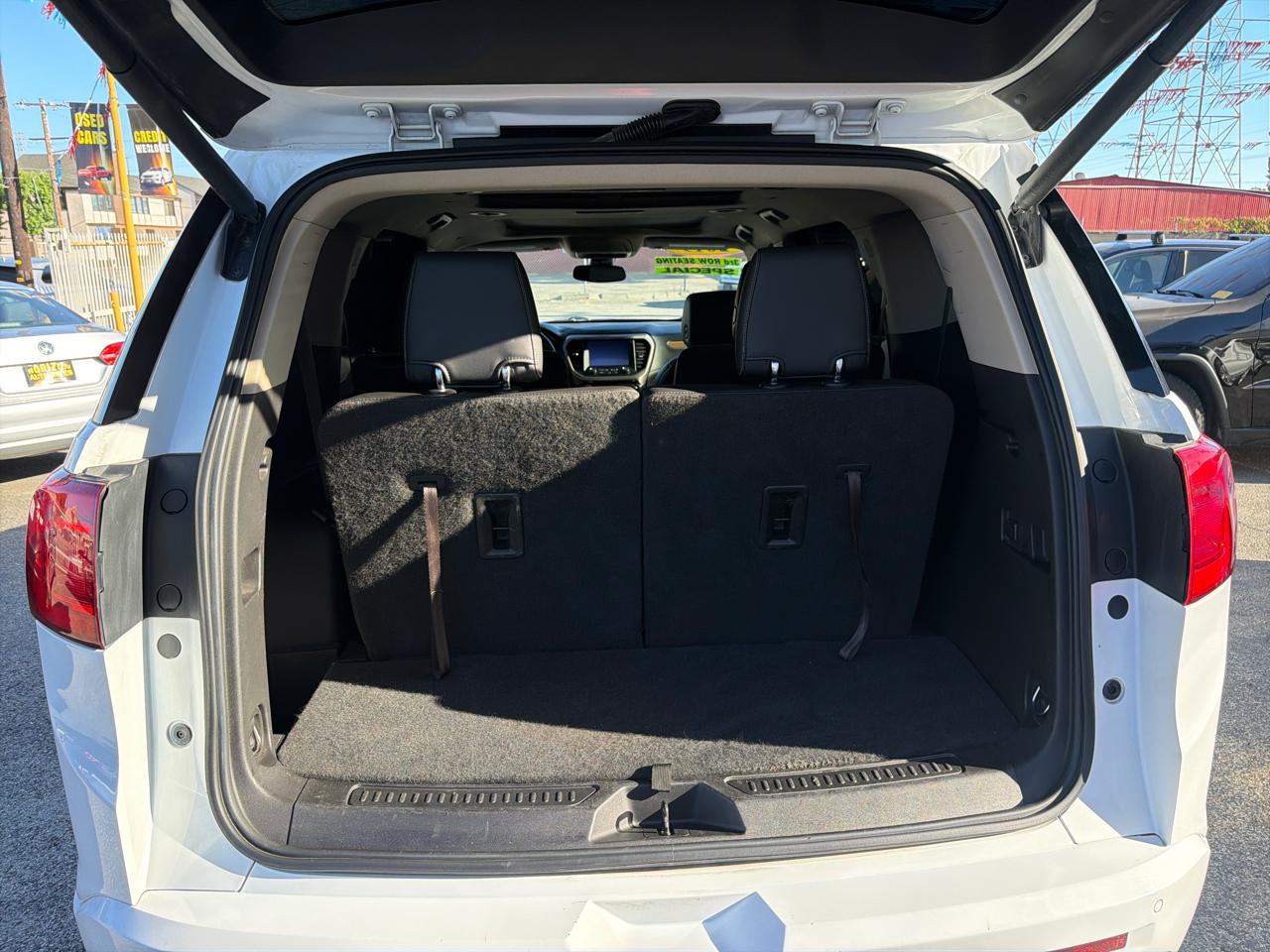 GMC Acadia Denali 2019