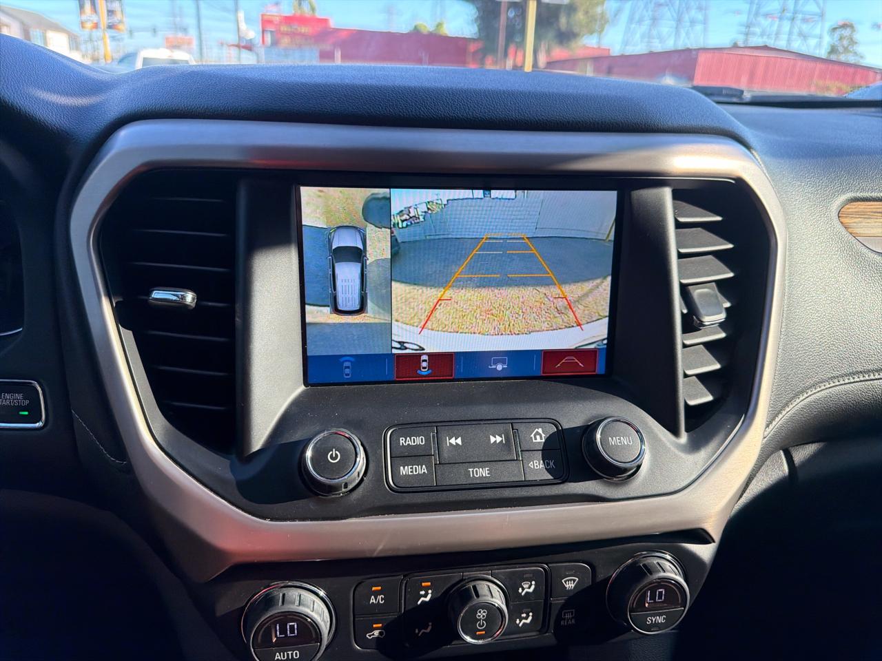 GMC Acadia Denali 2019