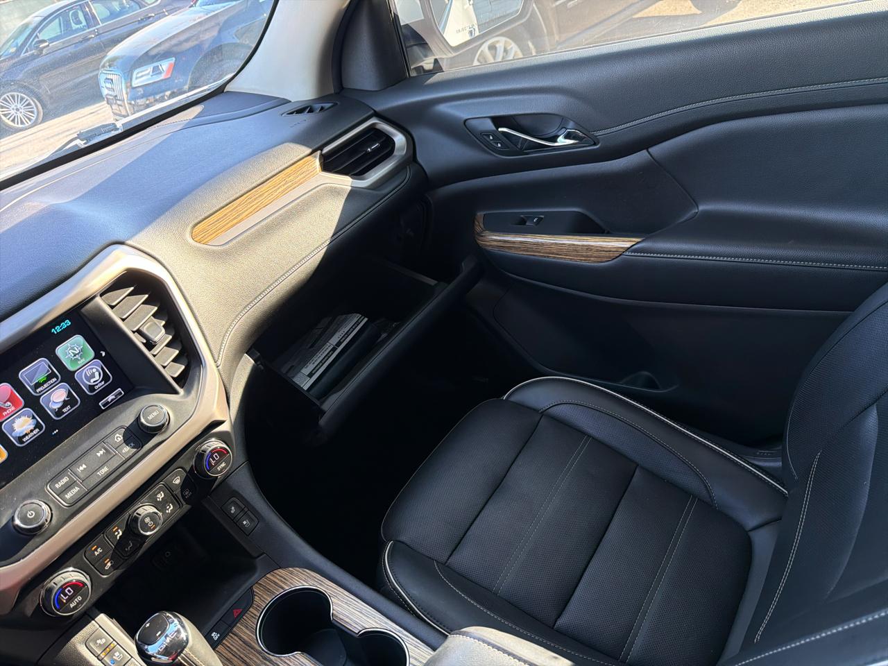 GMC Acadia Denali 2019
