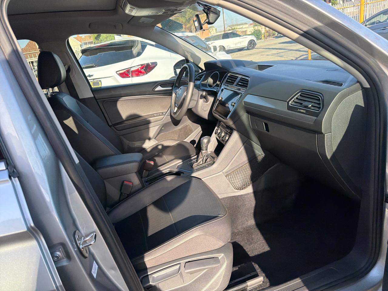 Volkswagen Tiguan SE 2020