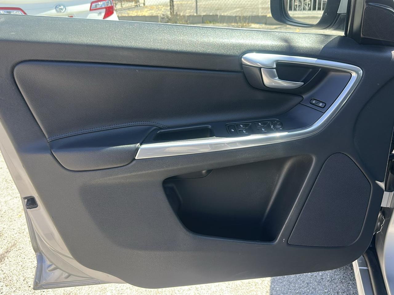 Volvo XC60 T6 Drive-E Platinum FWD 2015