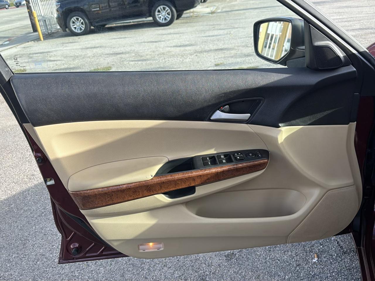 Honda Accord EX Sedan AT 2012
