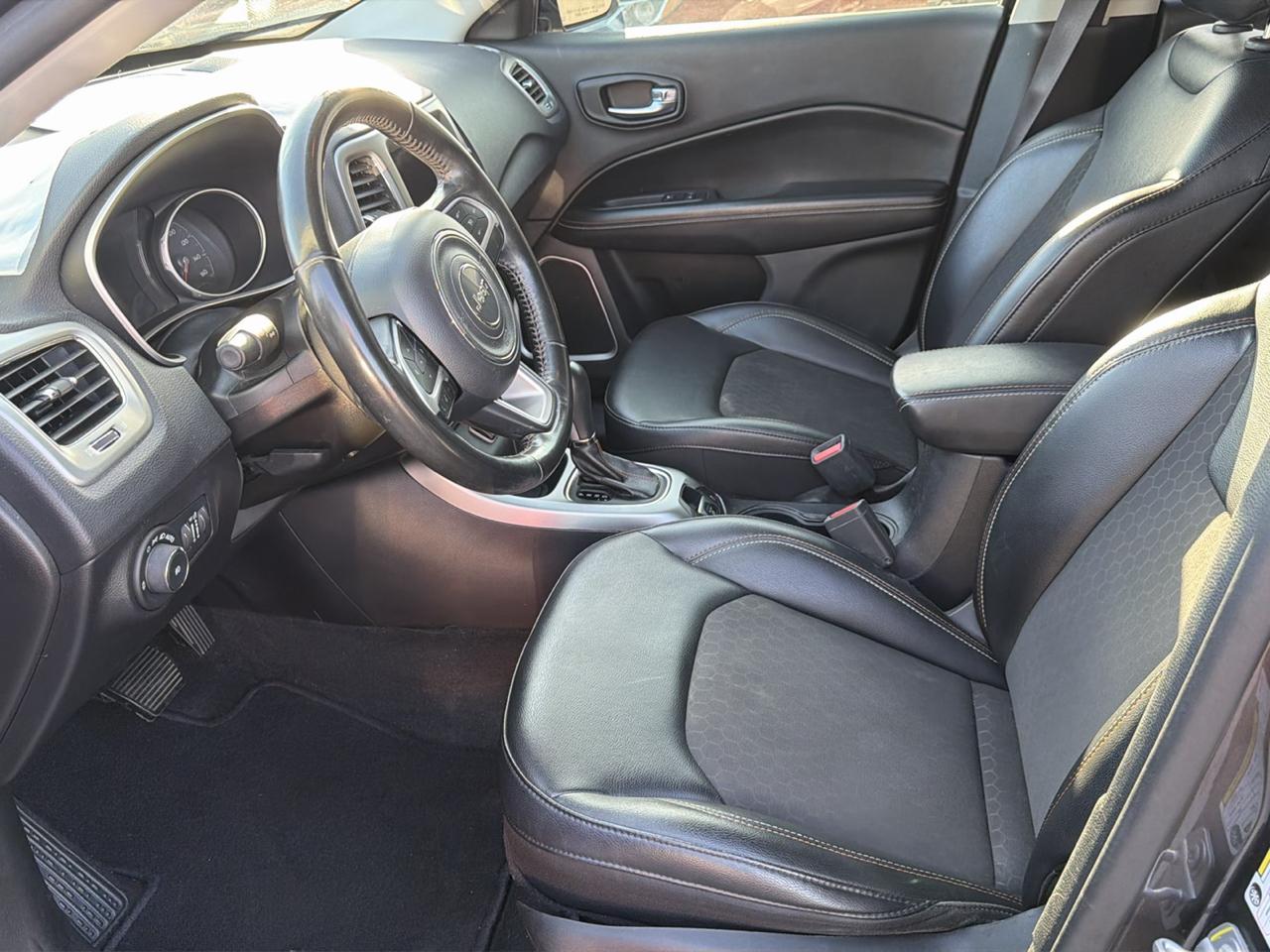 Jeep Compass Latitude FWD 2019