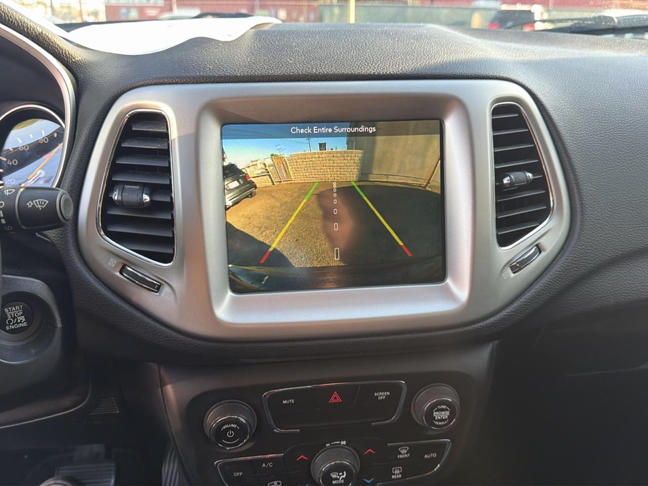 Jeep Compass Latitude FWD 2019