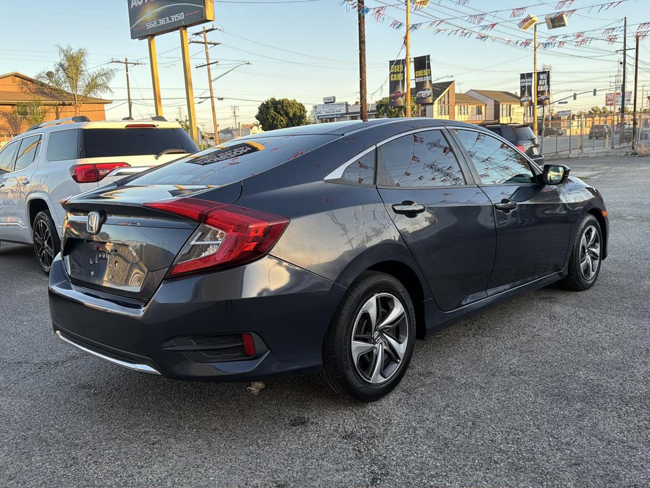 Honda Civic 4dr Sdn LX Auto 2019