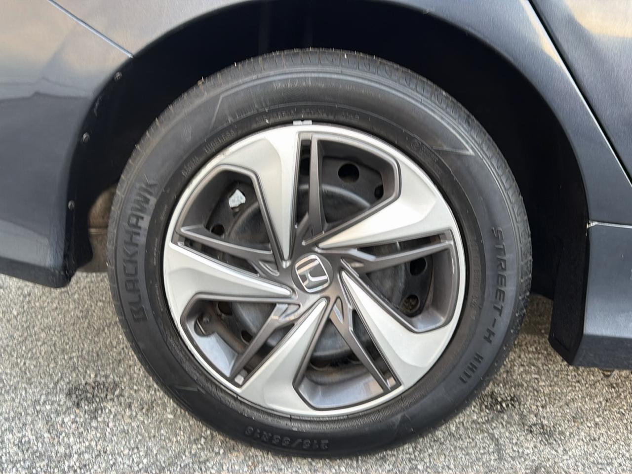 Honda Civic 4dr Sdn LX Auto 2019