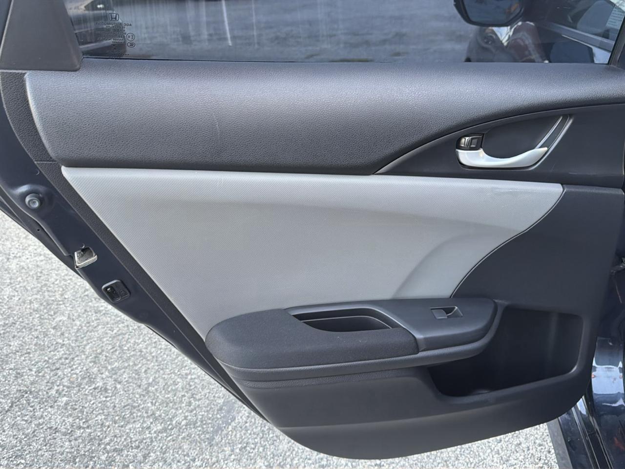 Honda Civic 4dr Sdn LX Auto 2019
