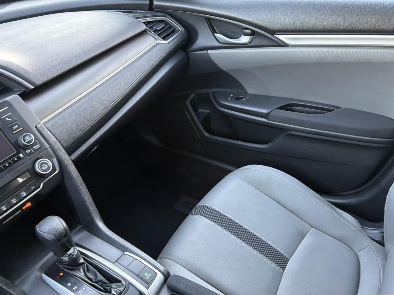 Honda Civic 4dr Sdn LX Auto 2019