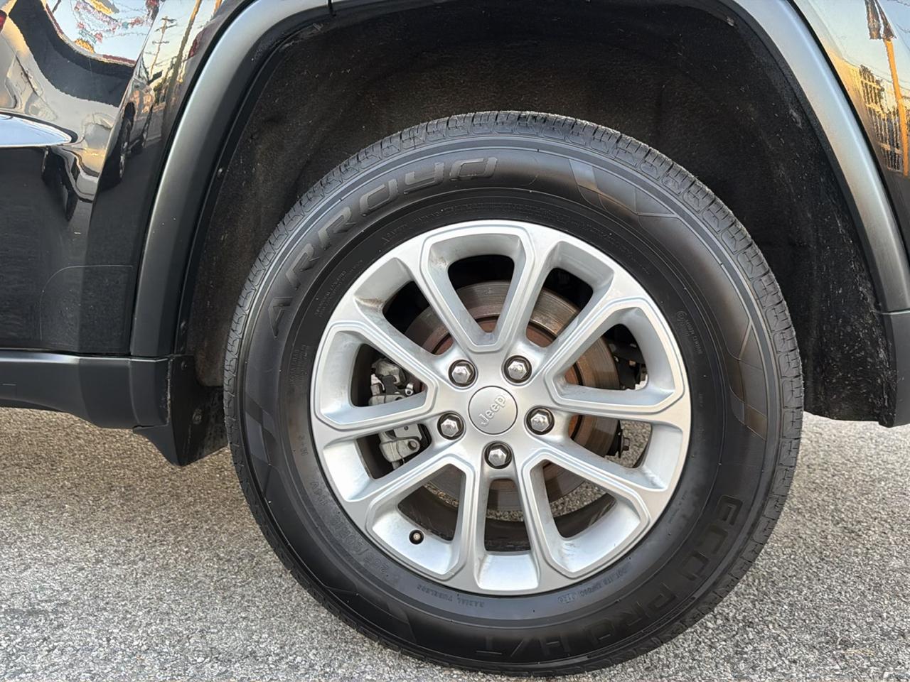 Jeep Grand Cherokee Laredo E 2WD 2021