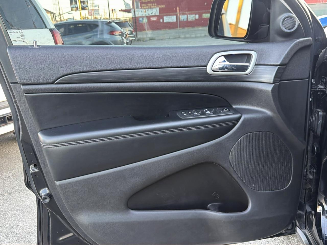 Jeep Grand Cherokee Laredo E 2WD 2021