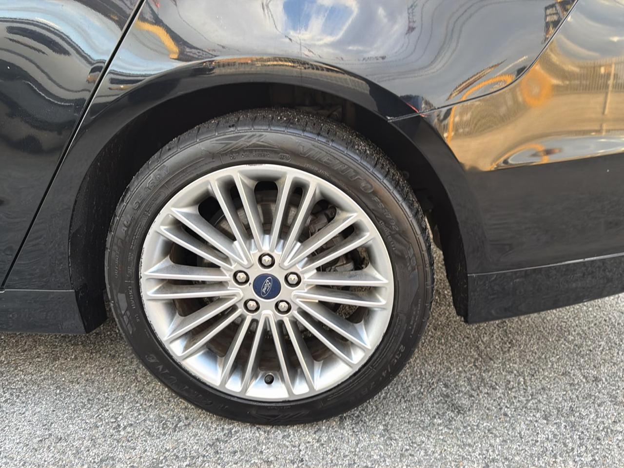 Ford Fusion SE 2016
