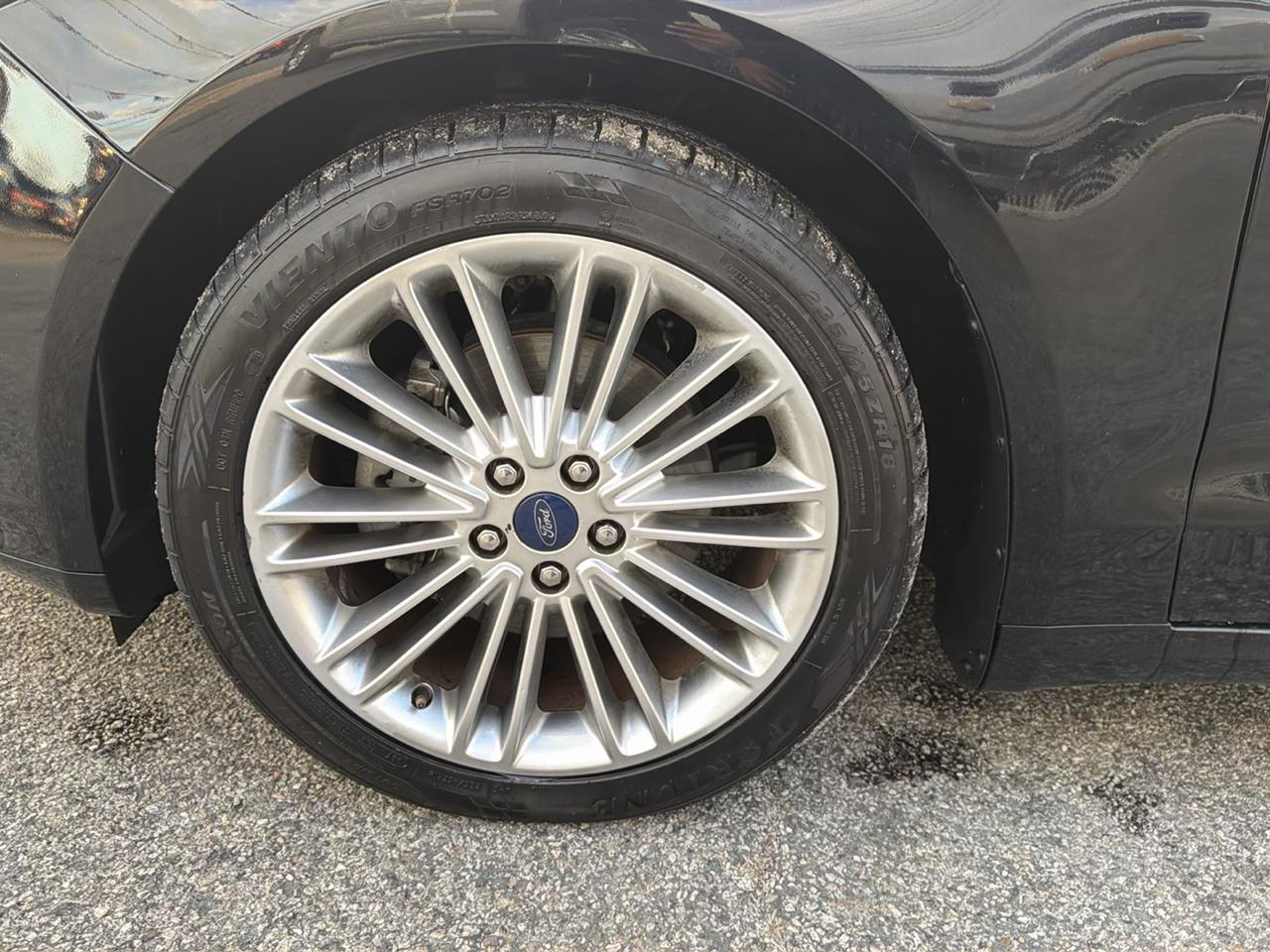 Ford Fusion SE 2016
