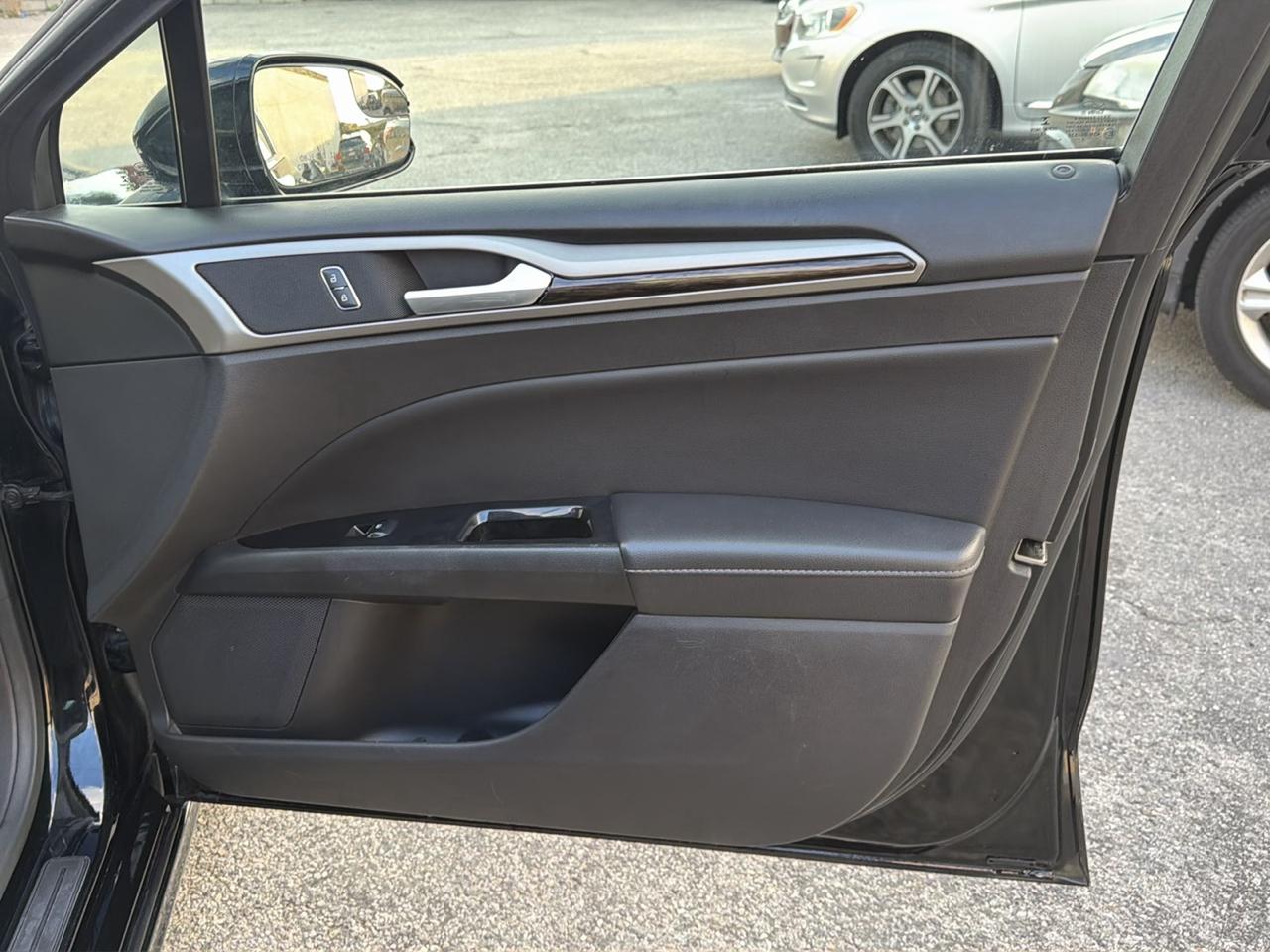 Ford Fusion SE 2016