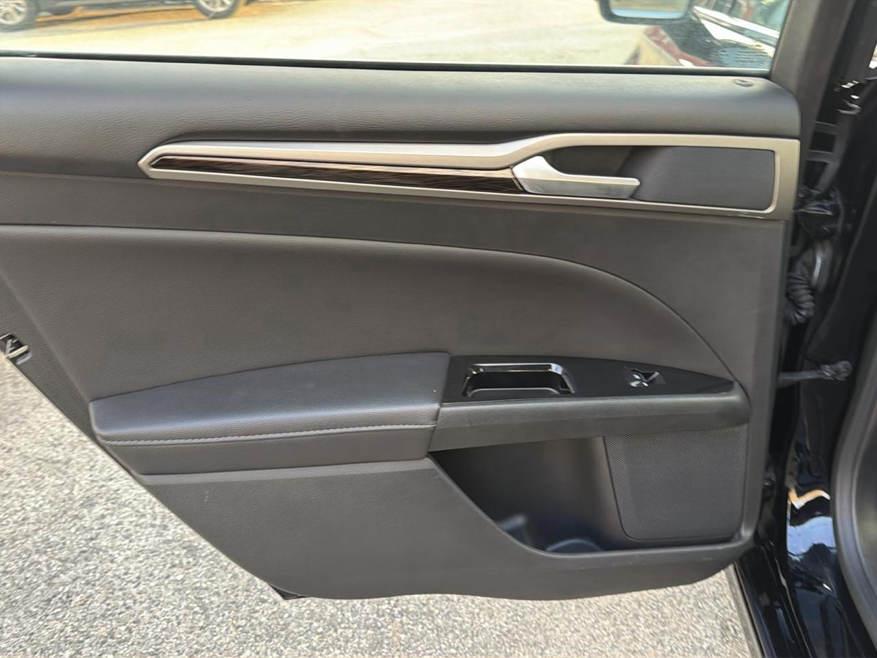 Ford Fusion SE 2016