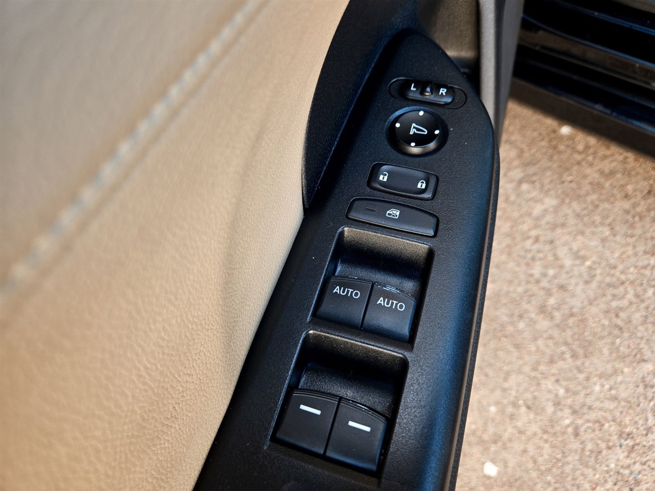 Honda Civic Sedan 4dr CVT EX-L 2016 Honda Civic Sedan 4dr CVT EX-L 2016