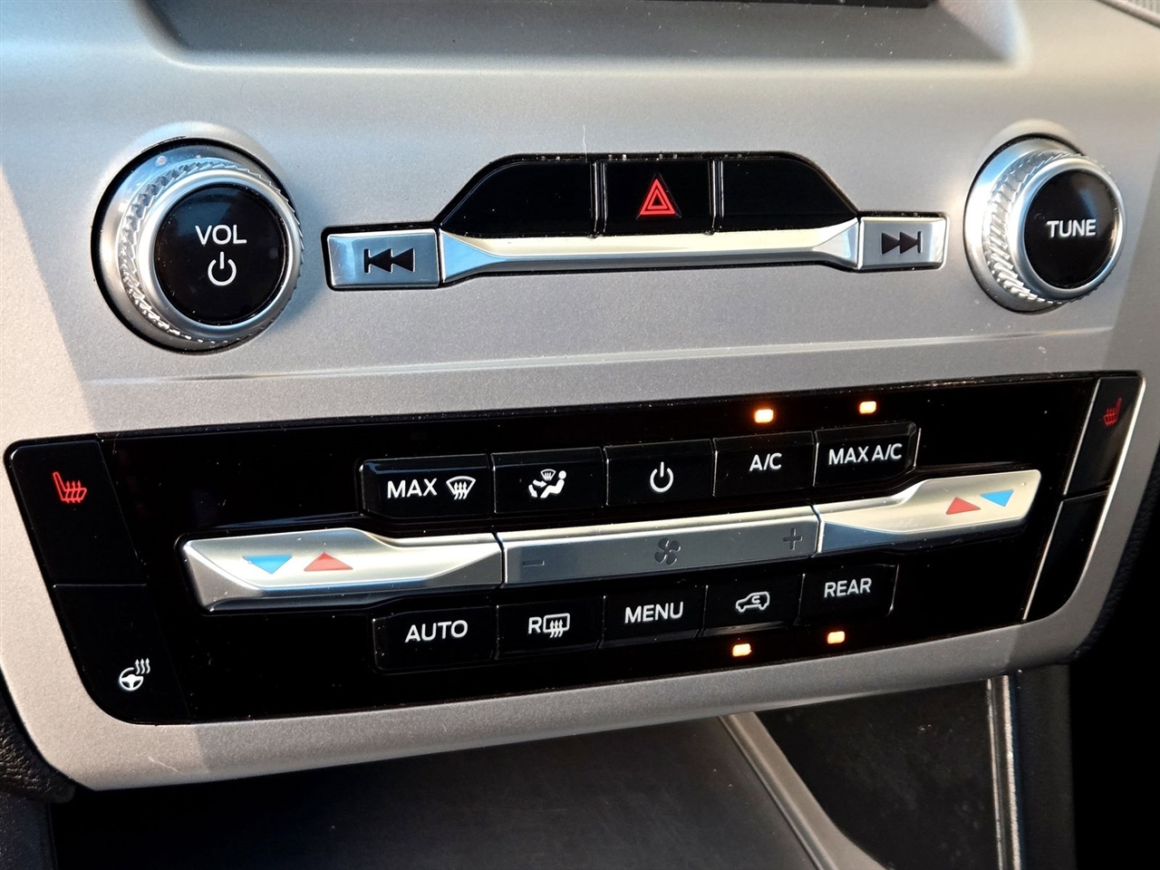 Ford Explorer XLT RWD 2022 Ford Explorer XLT RWD 2022