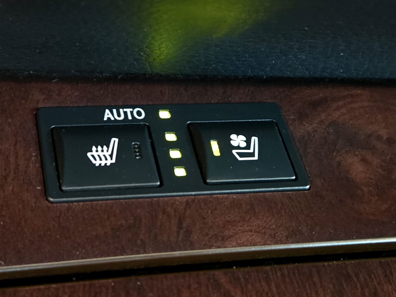 Lexus GS 350 4dr Sdn RWD 2015 Lexus GS 350 4dr Sdn RWD 2015