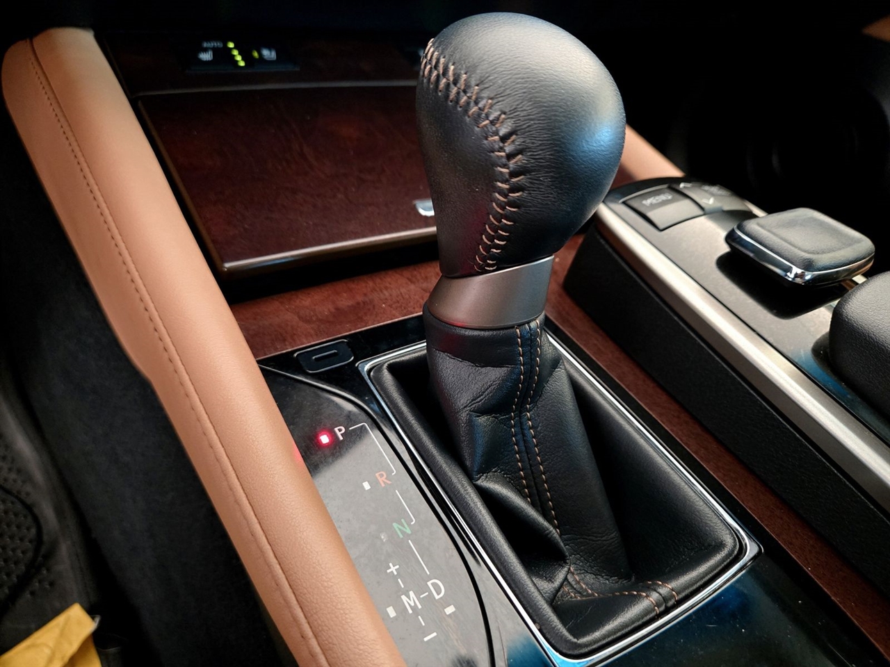 Lexus GS 350 4dr Sdn RWD 2015 Lexus GS 350 4dr Sdn RWD 2015